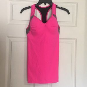 Victoria secret sexy sport tank being built in bra